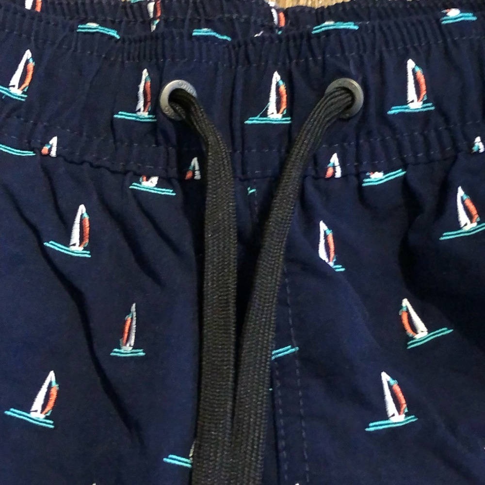 Onia Men’s Charles 5" Embroidered Sailboat Swim Trunks Size M - Picture 6 of 13